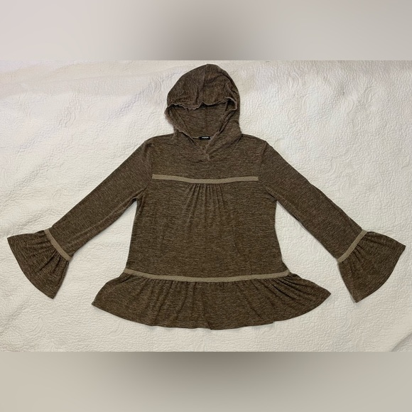 Annabelle LG long sleeve Blouse Hoodie - Picture 1 of 8